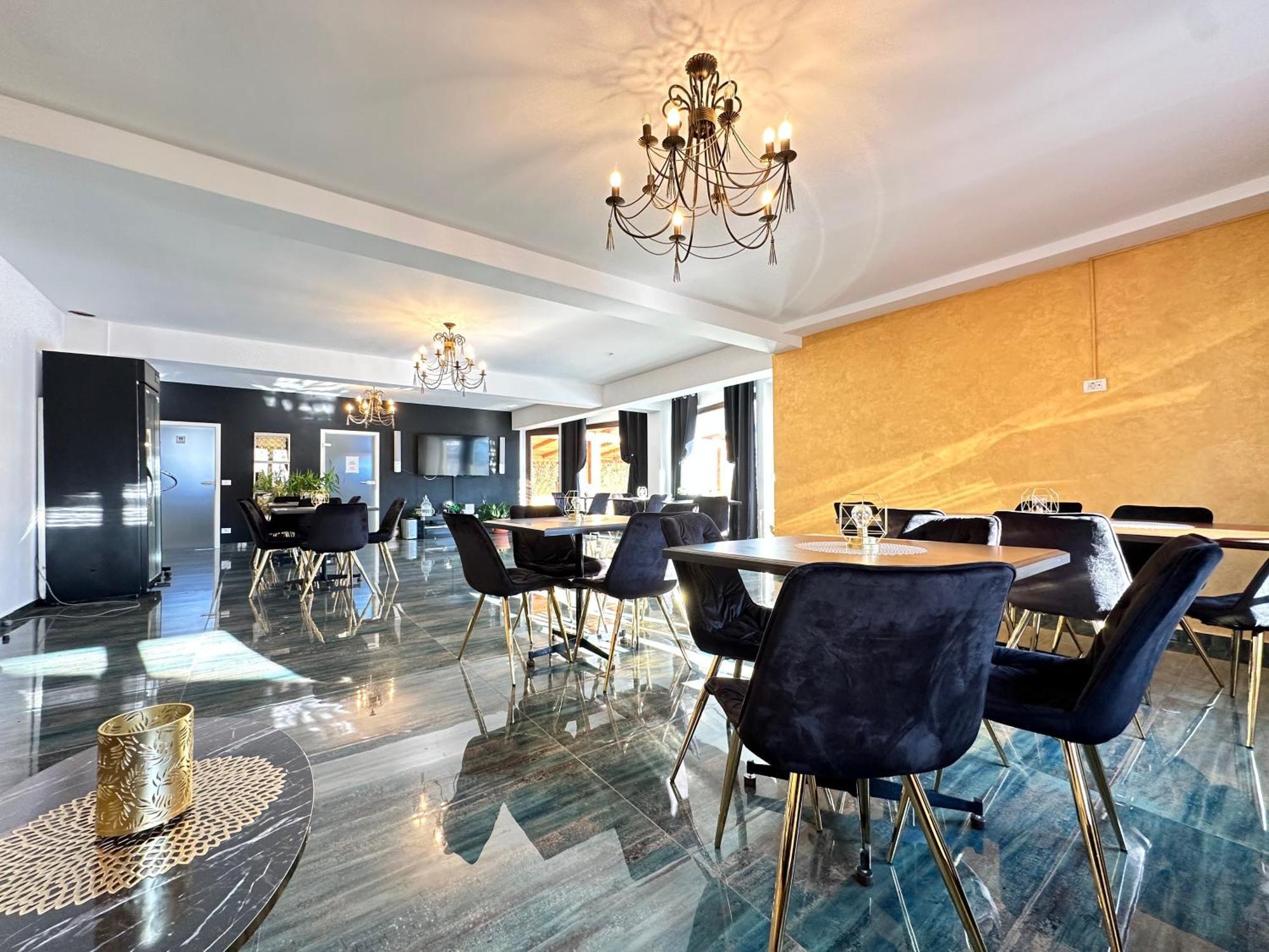 Emerald Residence ริชนอฟ ภายนอก รูปภาพ